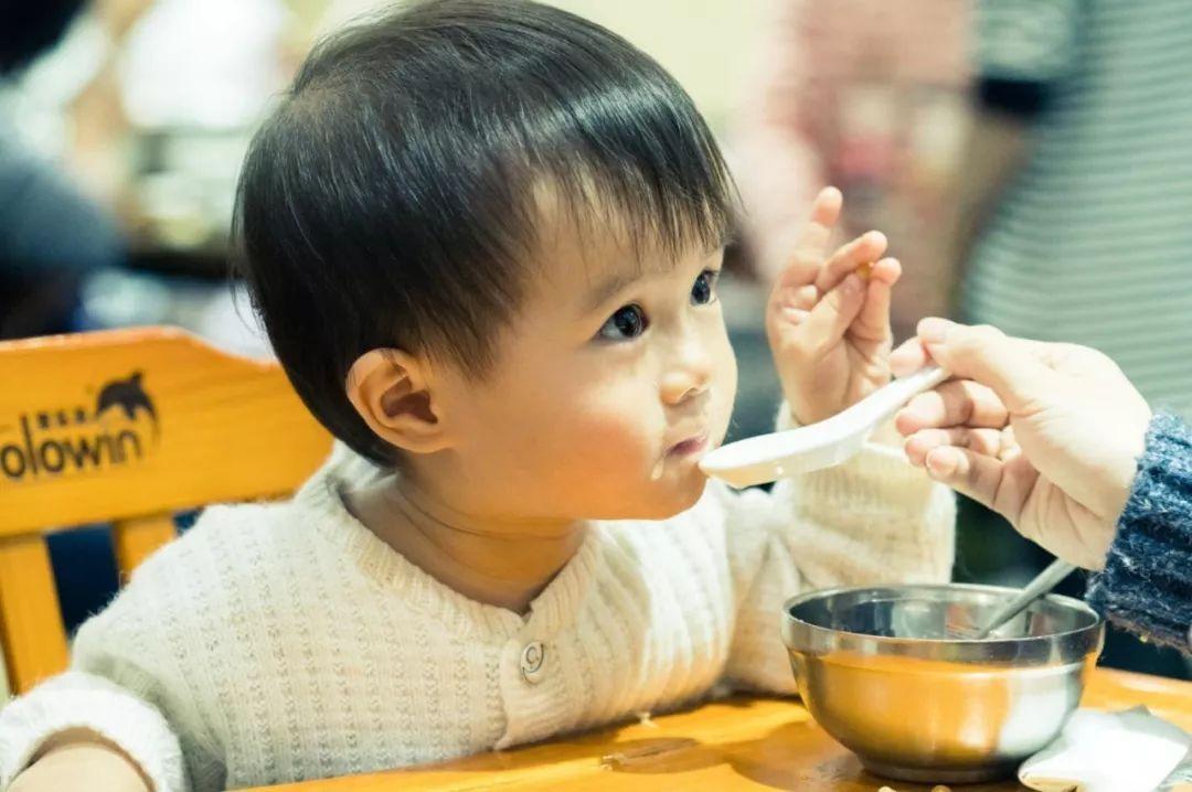 崔玉涛谈十个月宝宝的饮食安排与营养摄取